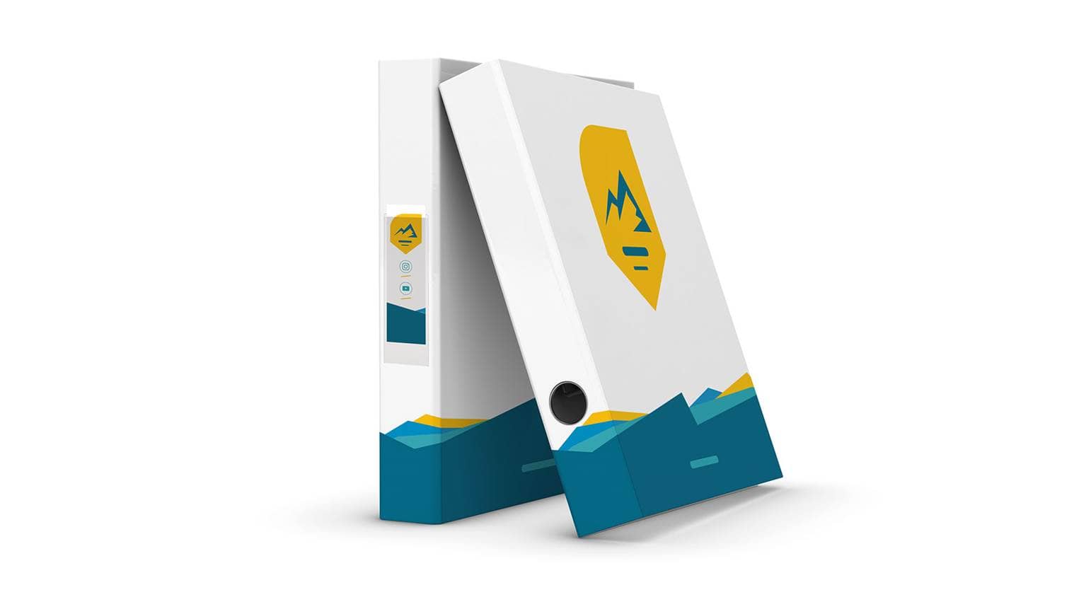 Archivador con bolsillo en el lomo